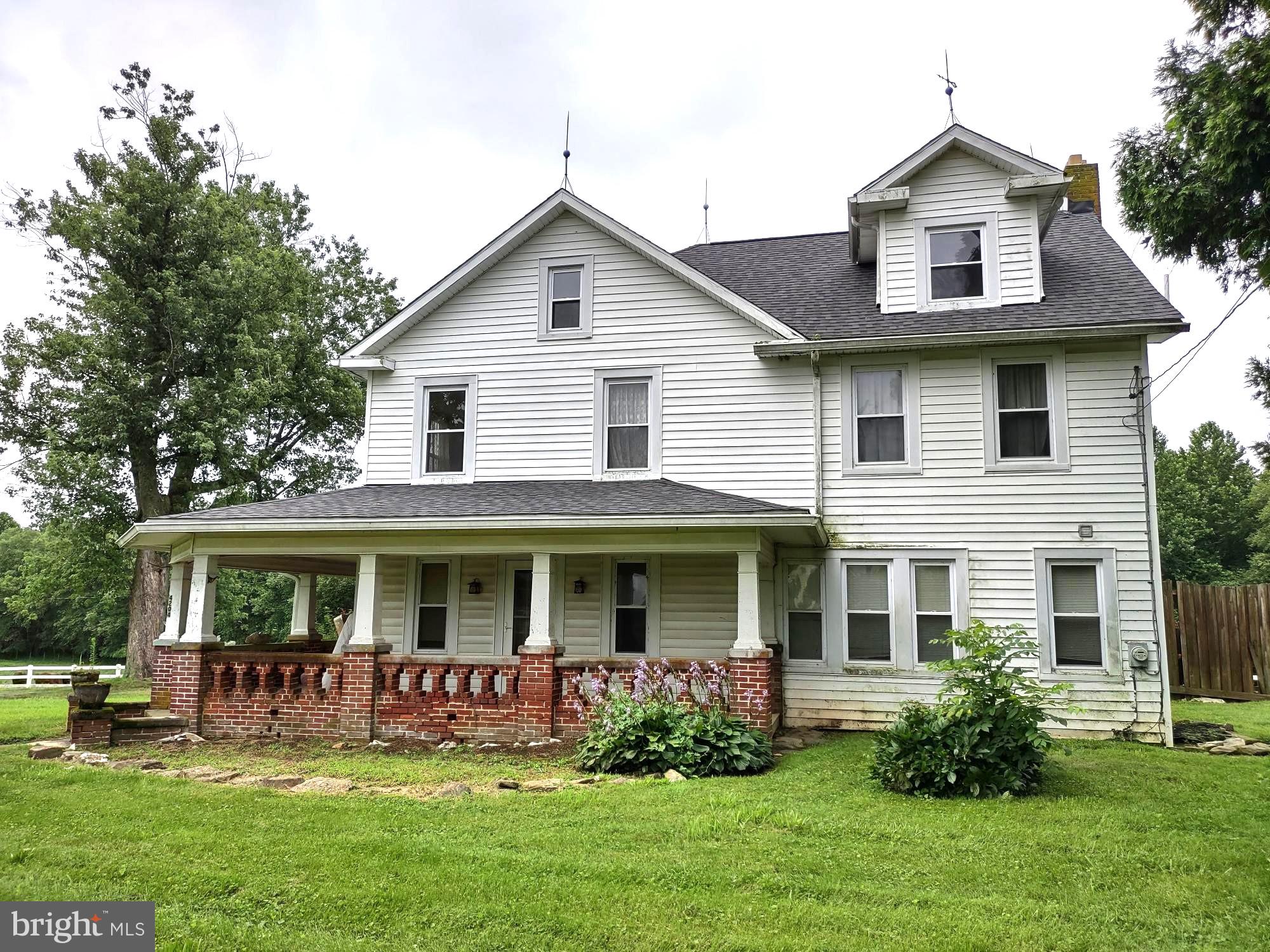 4206 Graceton Road Pylesville, MD 21132 - Photo 1 of 74 Farm House - Front View