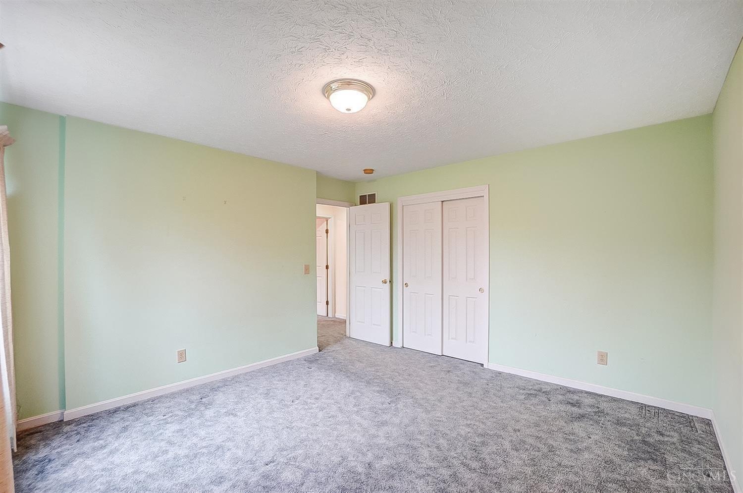 6891 Bridgetown Road Cincinnati, OH 45248 - Photo 23 of 49