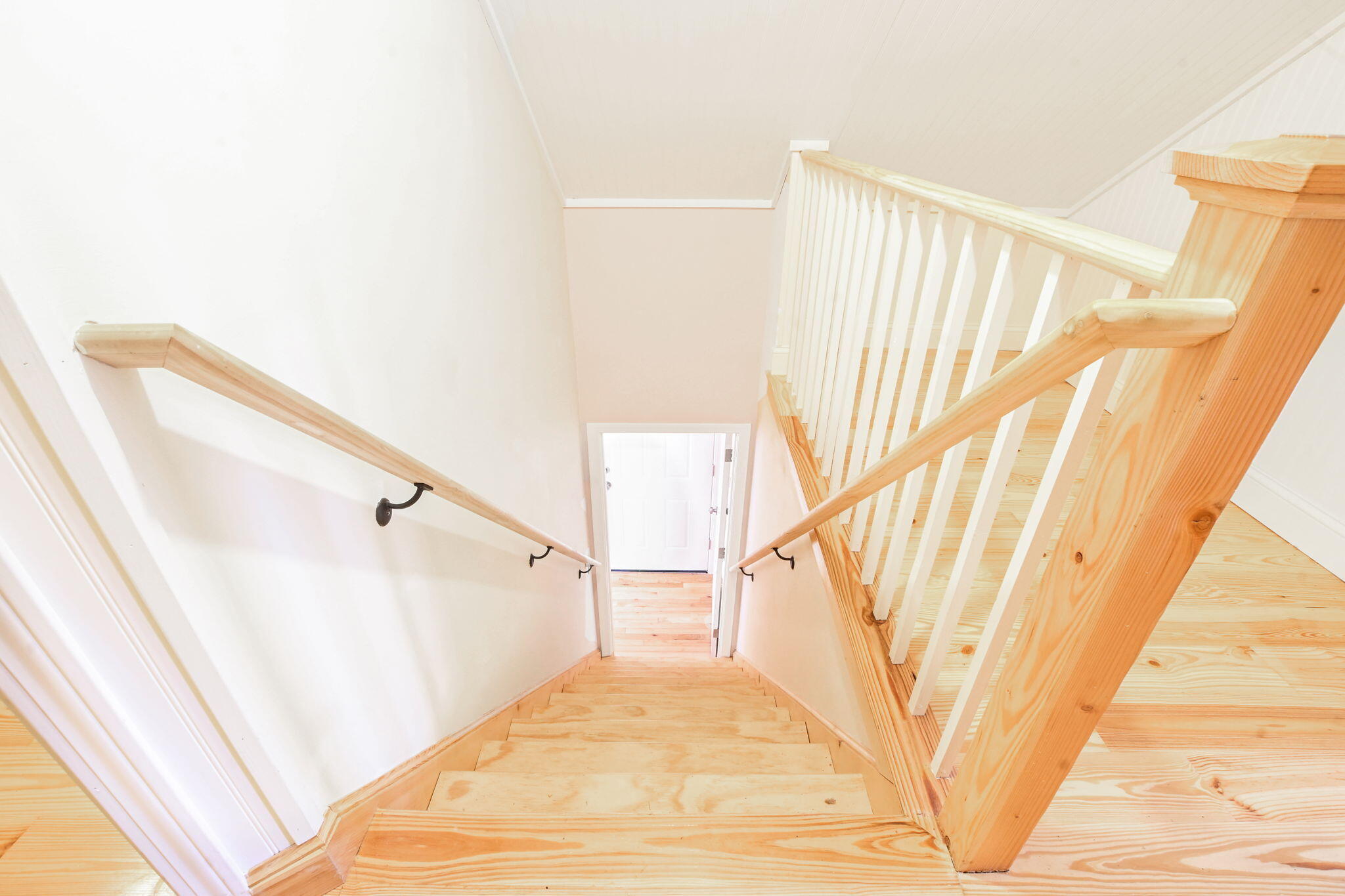 12 Crowell Road Sandwich, MA 02563 - Photo 34 of 49 a view of entryway