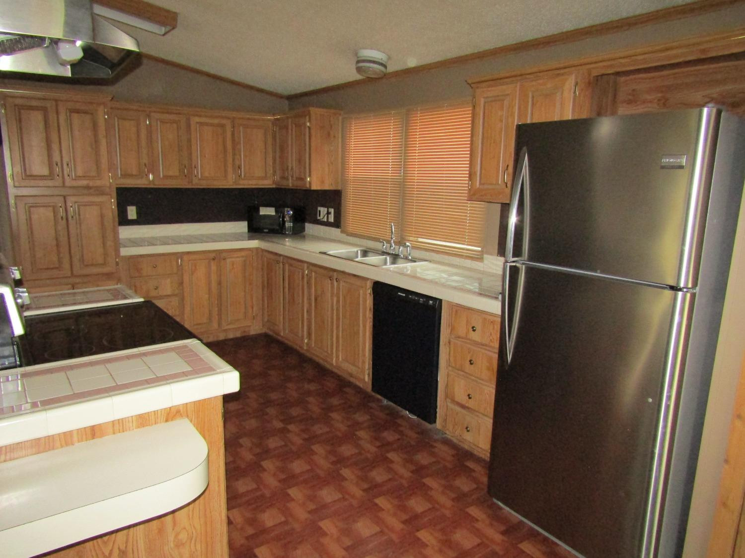 1816 Maize Road Levelland, TX 79336 - Photo 8 of 30 Photo 8