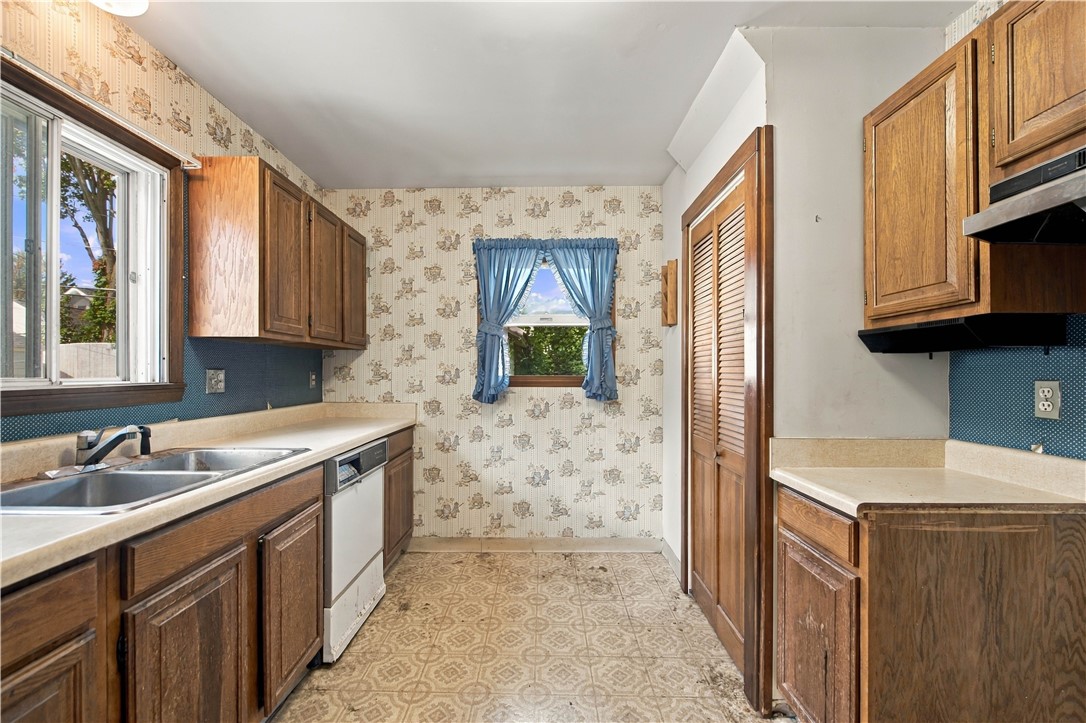 132 Rodessa Road Greece, NY 14616 - Photo 9 of 23 Gallery Image 9
