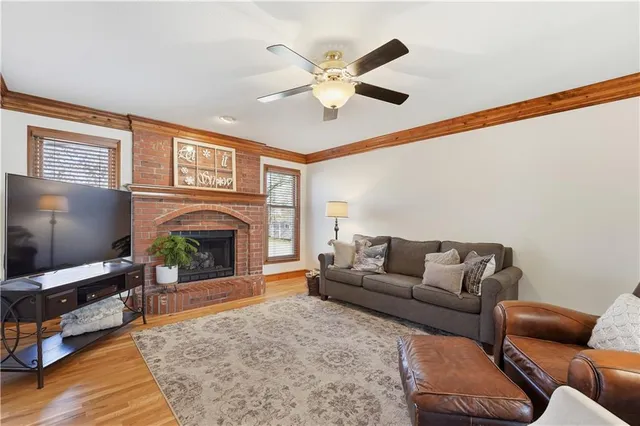 $370,000 | 18906 East 34th Terrace South, Independence, MO 64057