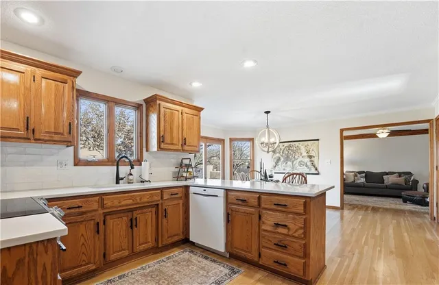 $370,000 | 18906 East 34th Terrace South, Independence, MO 64057