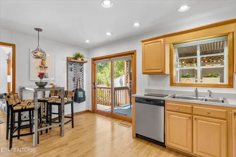 $1,499,900 | 340 Parson Shores Drive, Sharps Chapel, TN 37866