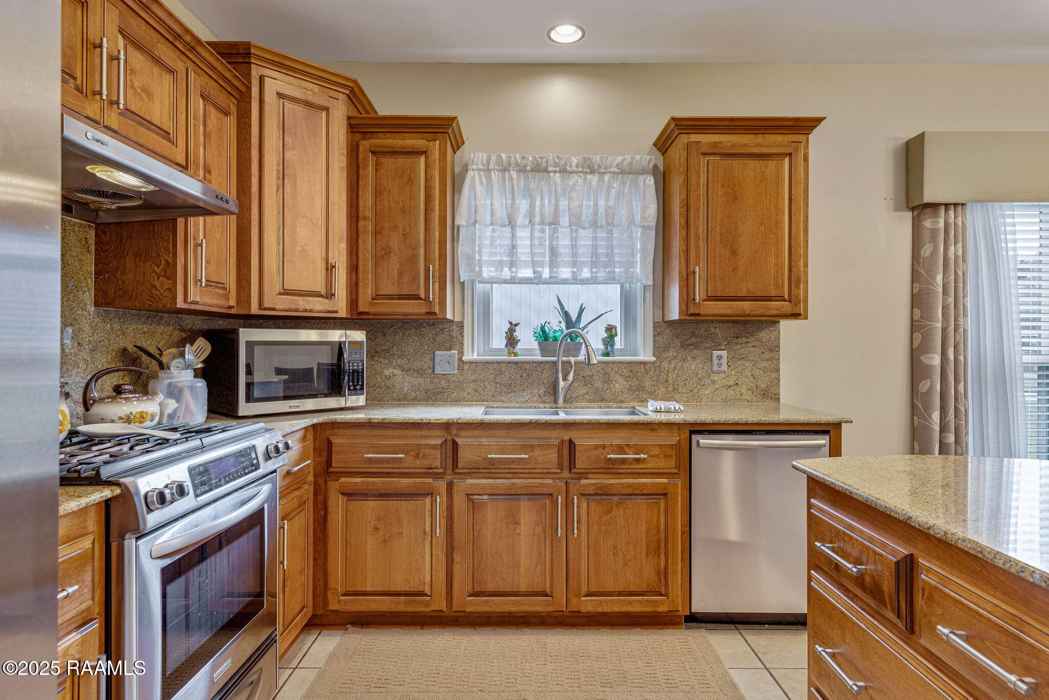 200 Bull Run Circle Broussard, LA 70518 - Photo 12 of 24 12-web-or-mls-200 Bull Run Cir-12