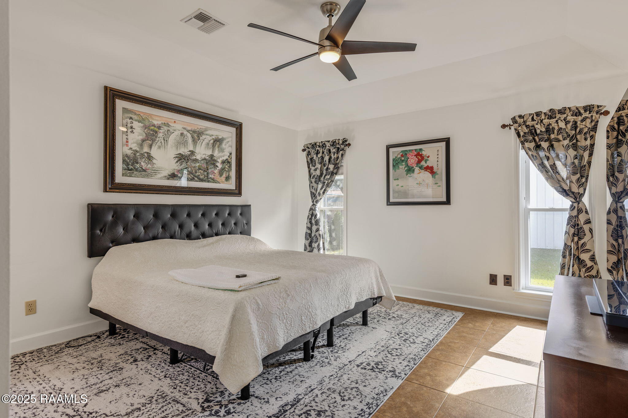 200 Bull Run Circle Broussard, LA 70518 - Photo 13 of 24 13-web-or-mls-200 Bull Run Cir-13