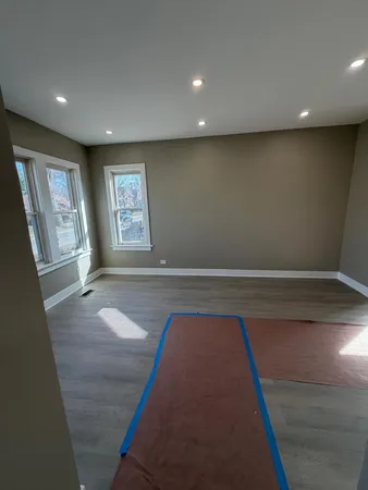 $269,000 | 10426 South Calhoun Avenue, Chicago, IL 60617