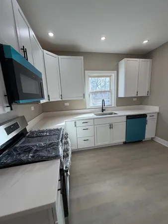 $269,000 | 10426 South Calhoun Avenue, Chicago, IL 60617