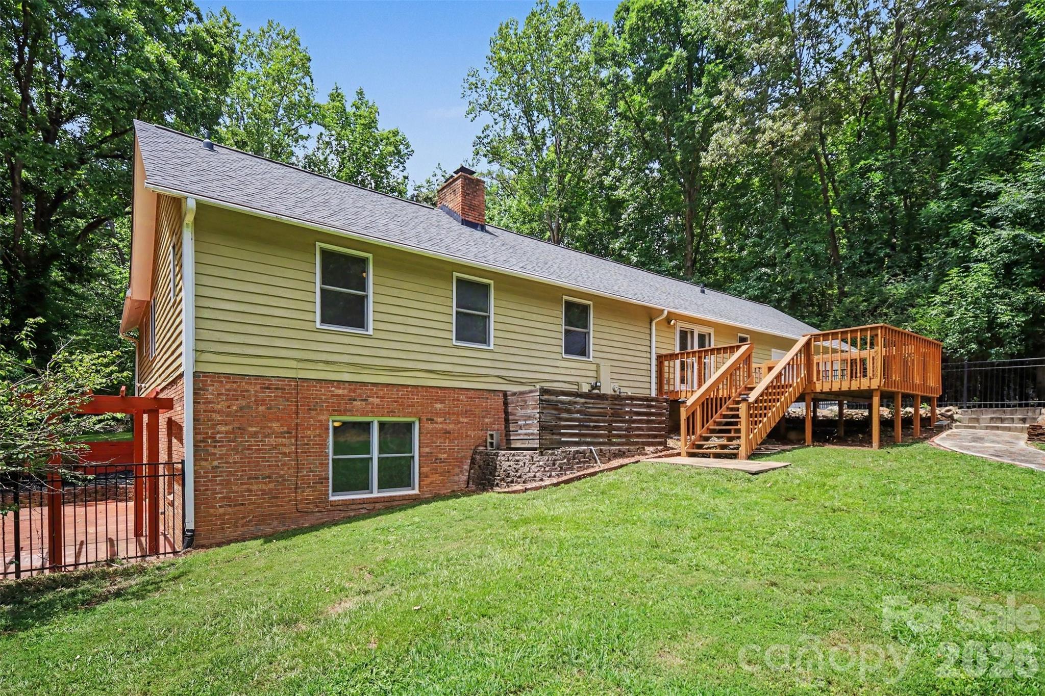 519 Raintree Drive Matthews, NC 28104 - Photo 43 of 48 Gallery Image 43