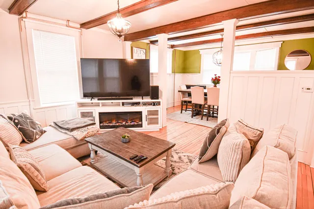 $208,000 | 721 North Labree Avenue, Thief River Falls, MN 56701