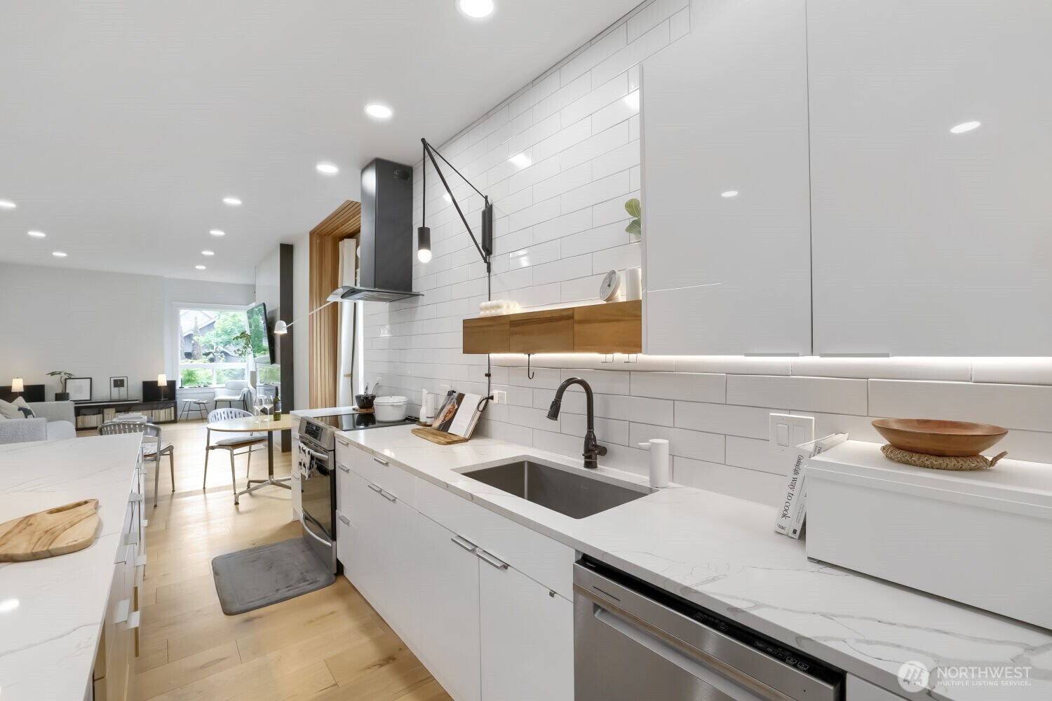 1608 North 50th Street Seattle, WA 98103 - Photo 12 of 30