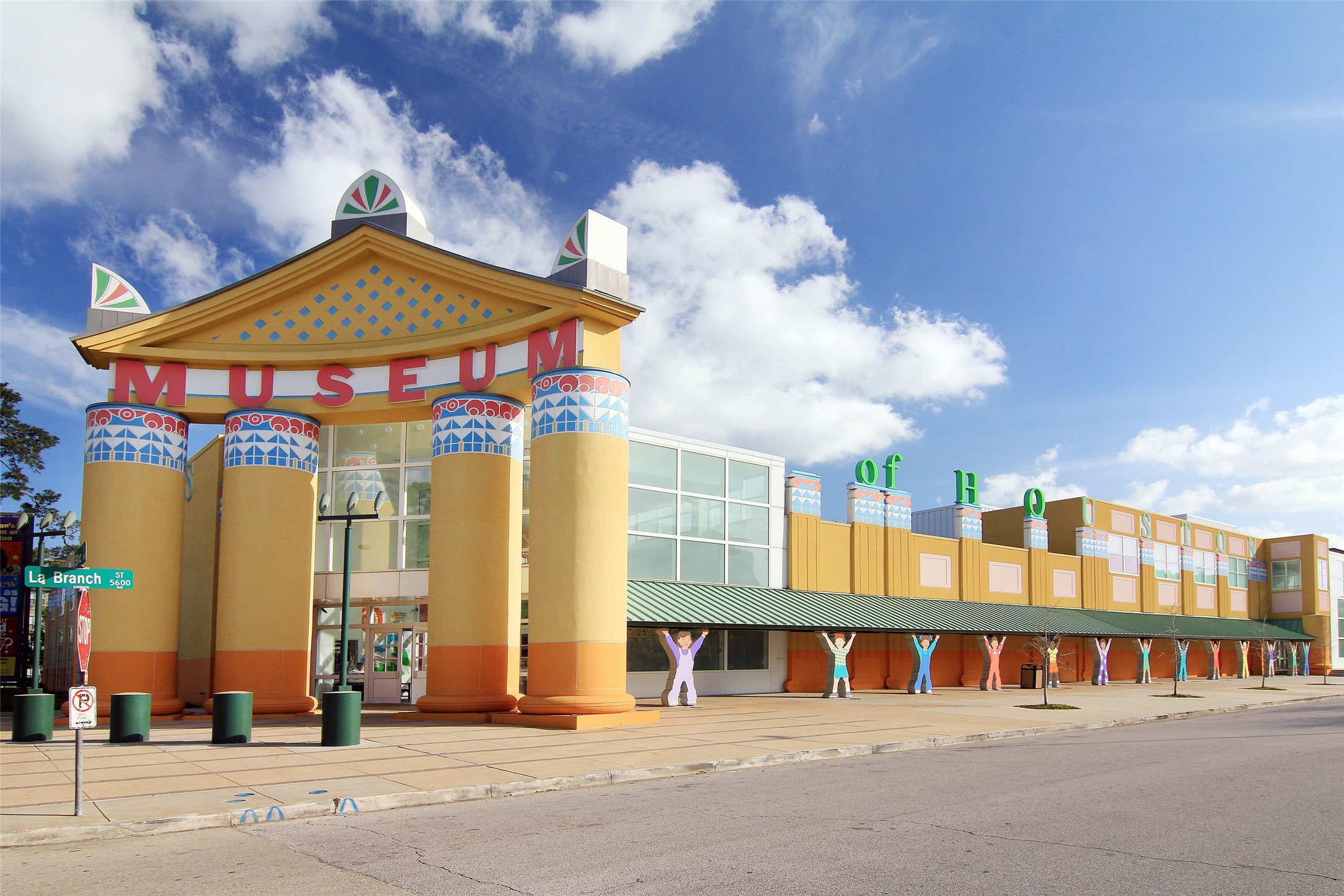 1122 Autrey Street, Unit 5 Houston, TX 77006 - Photo 29 of 32 0.9 mile from The Children’s Museum, consistently ranked as the #1 childrens museum in the U.S. and the largest in the world.