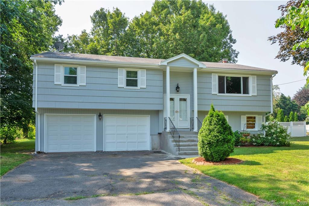 7 Kent Lane Bloomfield, CT 06002 - Photo 1 of 1 Welcome to 7 Kent Ln.