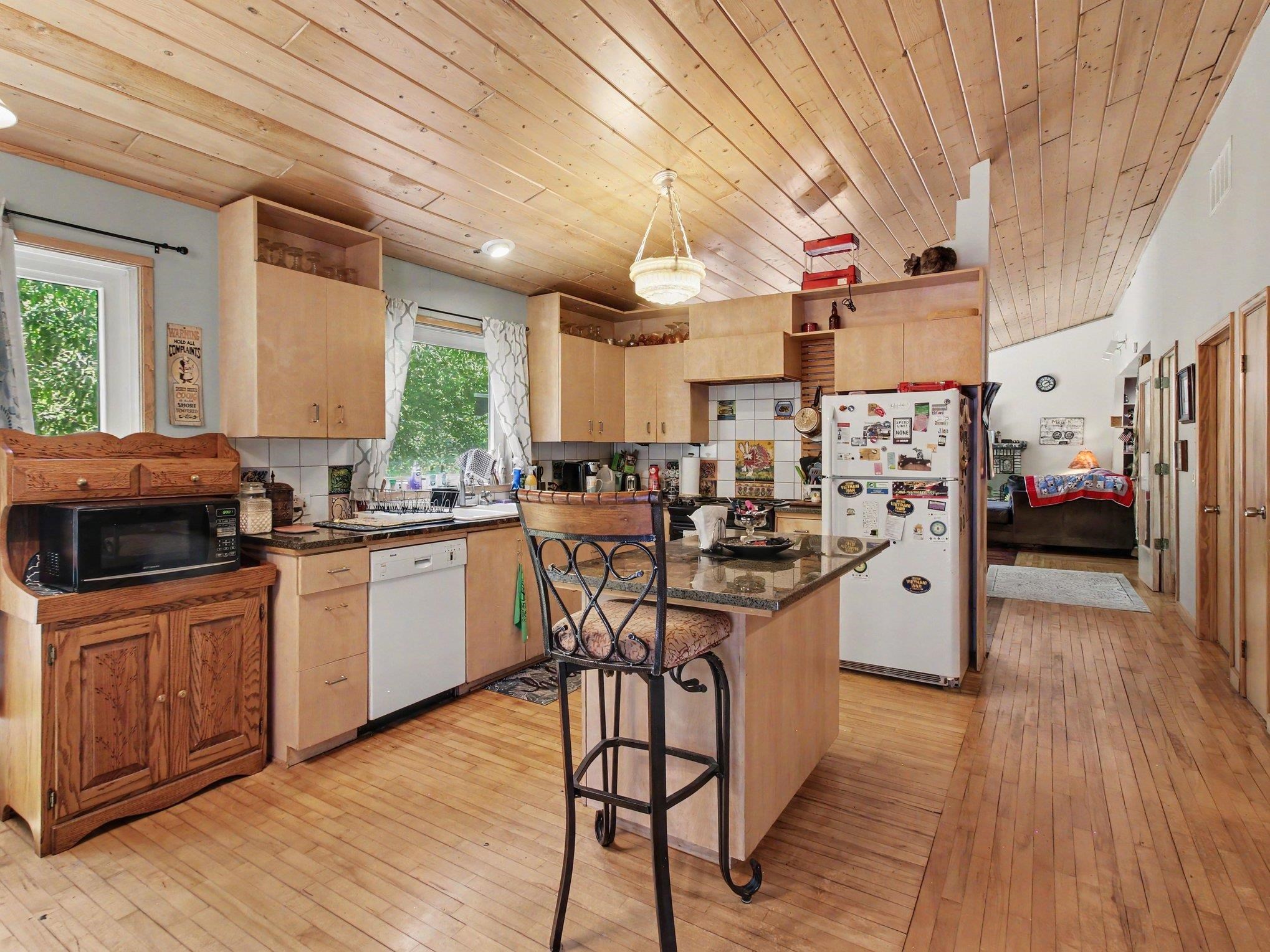 10212 East 48 Road Cadillac, MI 49601 - Photo 12 of 38