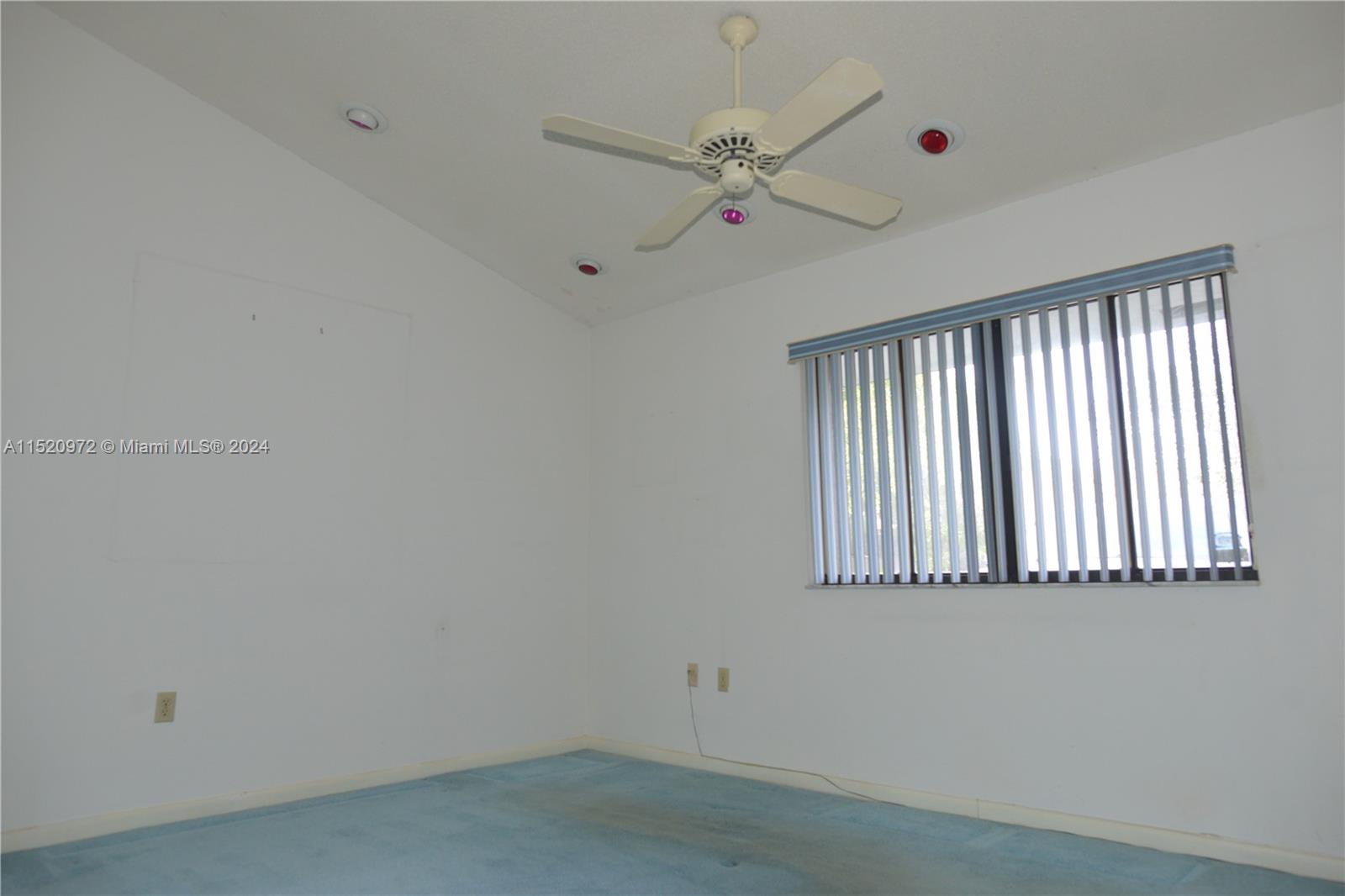 Ives Estates Miami, FL 33179 - Photo 8 of 17 en empty room with window