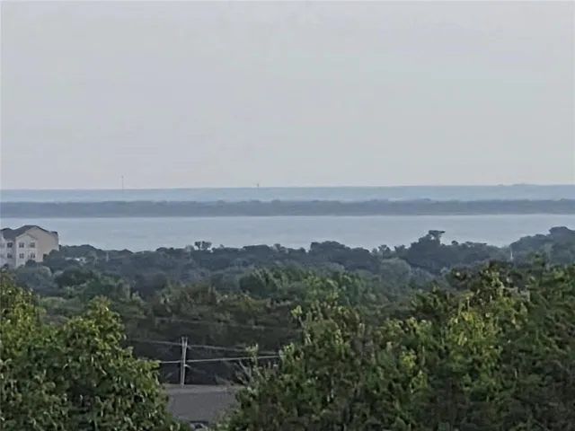 $74,900 | 1400 White River Drive, Woodway, TX 76712