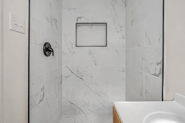 $369,900 | 4891 East Rialto Avenue, Fresno, CA 93726