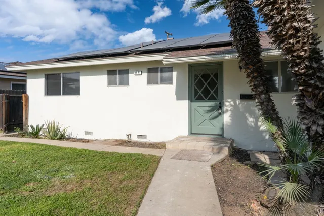 $369,900 | 4891 East Rialto Avenue, Fresno, CA 93726
