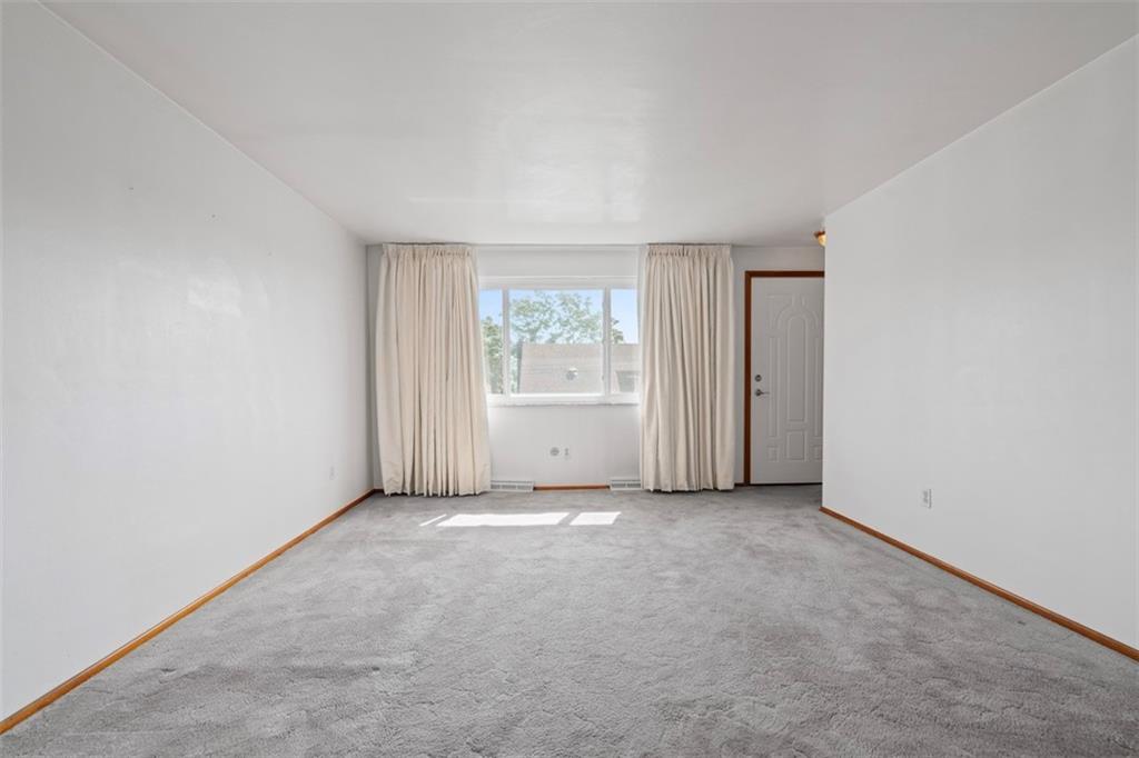 152 Malcolm Pittsburgh, PA 15214 - Photo 10 of 31 an empty room with windows