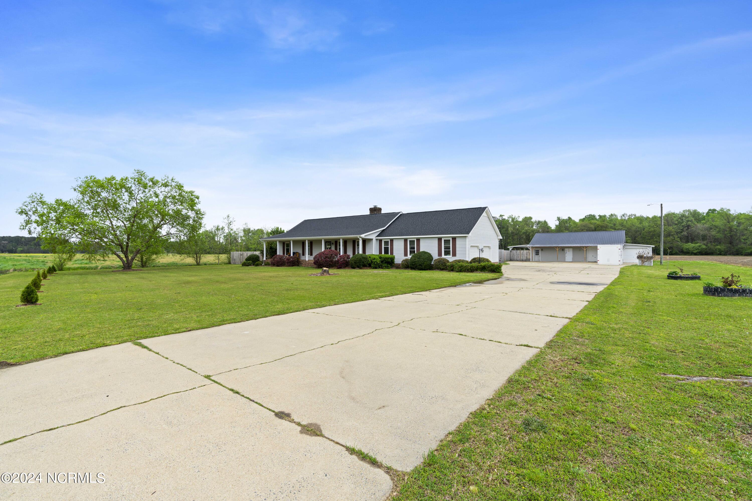 1507 Faro Road Stantonsburg, NC 27883 - Photo 37 of 42 Alternate Front View