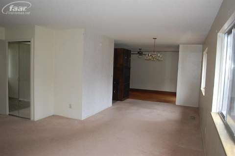 5488 East Mt Morris Road Mount Morris, MI 48458 - Photo 18 of 20 20399127-17.JPG