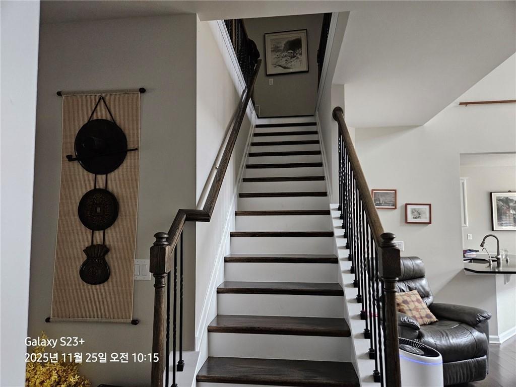 1909 Lakeview Bend Way Buford, GA 30519 - Photo 19 of 30 a view of entryway and hall