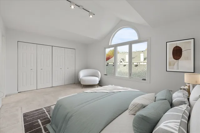 $510,000 | 4260 West Thorndale Avenue, Chicago, IL 60646