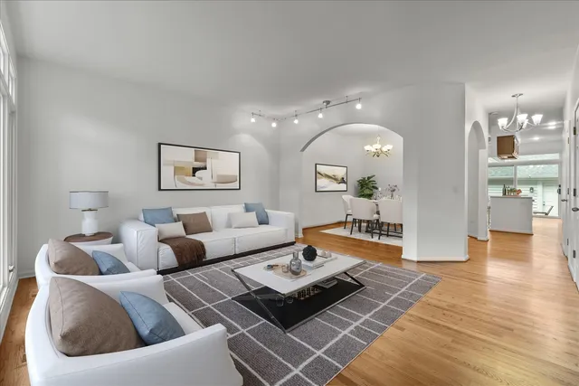 $510,000 | 4260 West Thorndale Avenue, Chicago, IL 60646