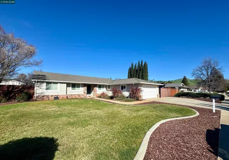 $1,299,000 | 200 Fleming Drive, Clayton, CA 94517