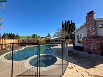 $1,250,000 | 200 Fleming Drive, Clayton, CA 94517