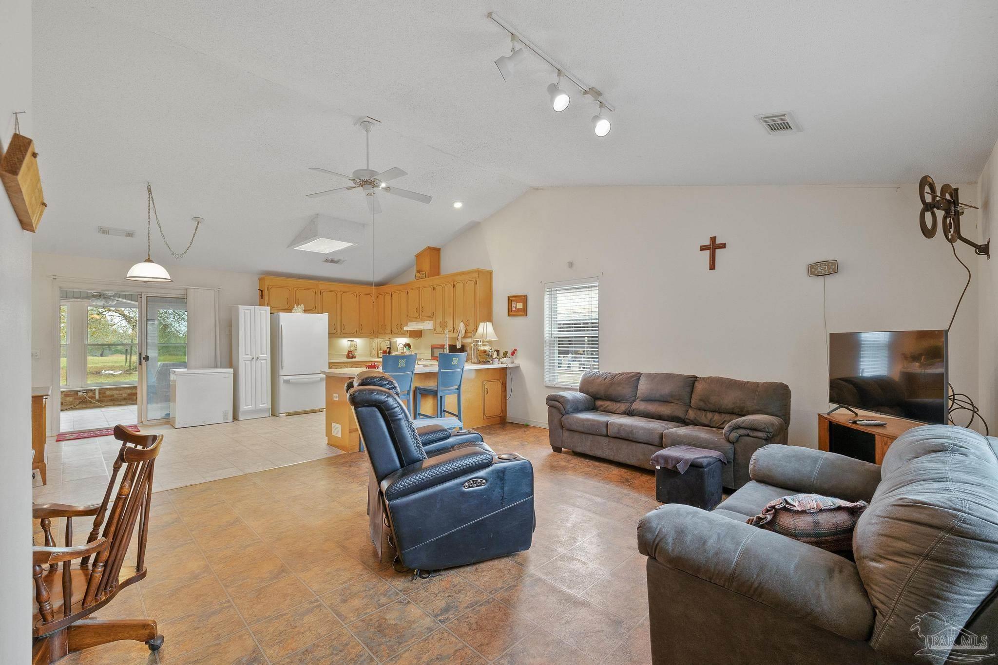 5401 Chestnut Road Molino, FL 32577 - Photo 14 of 50 Gallery Image 14