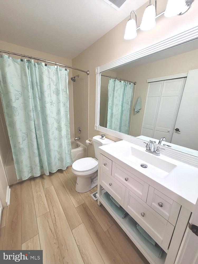 1201 Augusta Circle Mount Laurel, NJ 08054 - Photo 19 of 34 Remodeled hall bath with new vanity and floor