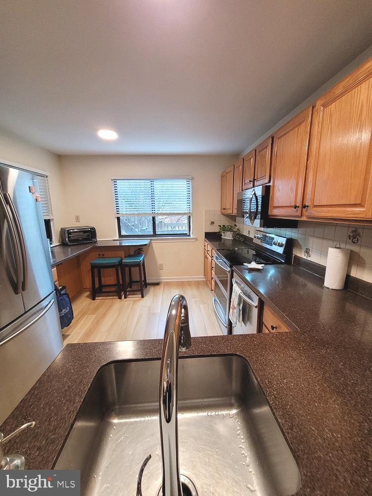 1201 Augusta Circle Mount Laurel, NJ 08054 - Photo 3 of 34 Full size kitchen