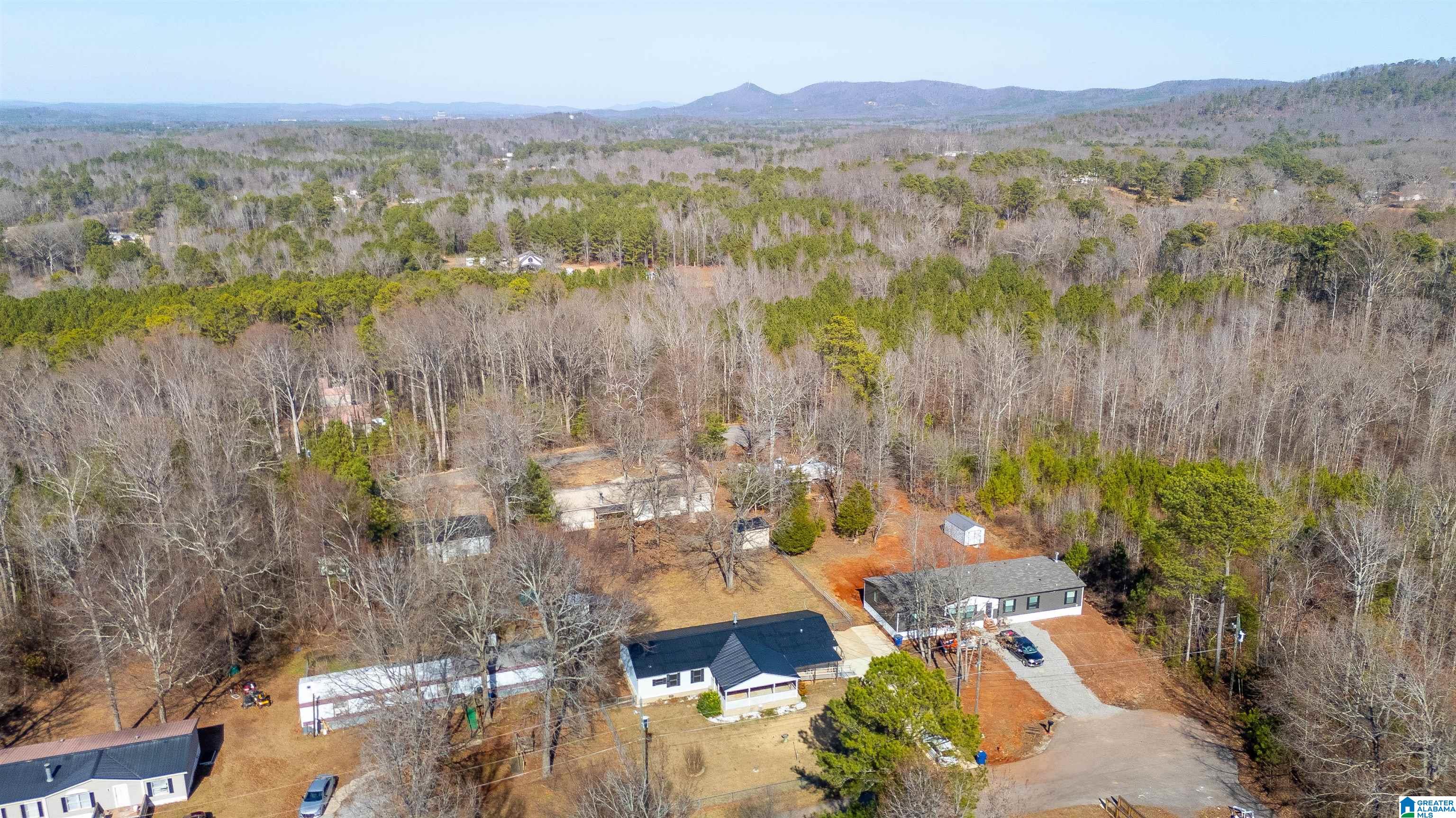 71 Rikki Run Anniston, AL 36206 - Photo 2 of 34