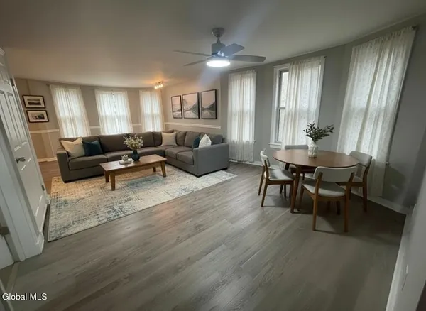 $1,850 | 603 1st Street, Unit 2, Watervliet, NY 12189