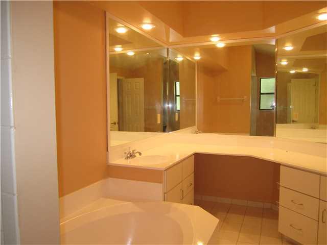 1519 Southwest Apricot Road Port St. Lucie, FL 34953 - Photo 14 of 25 Gallery Image 14