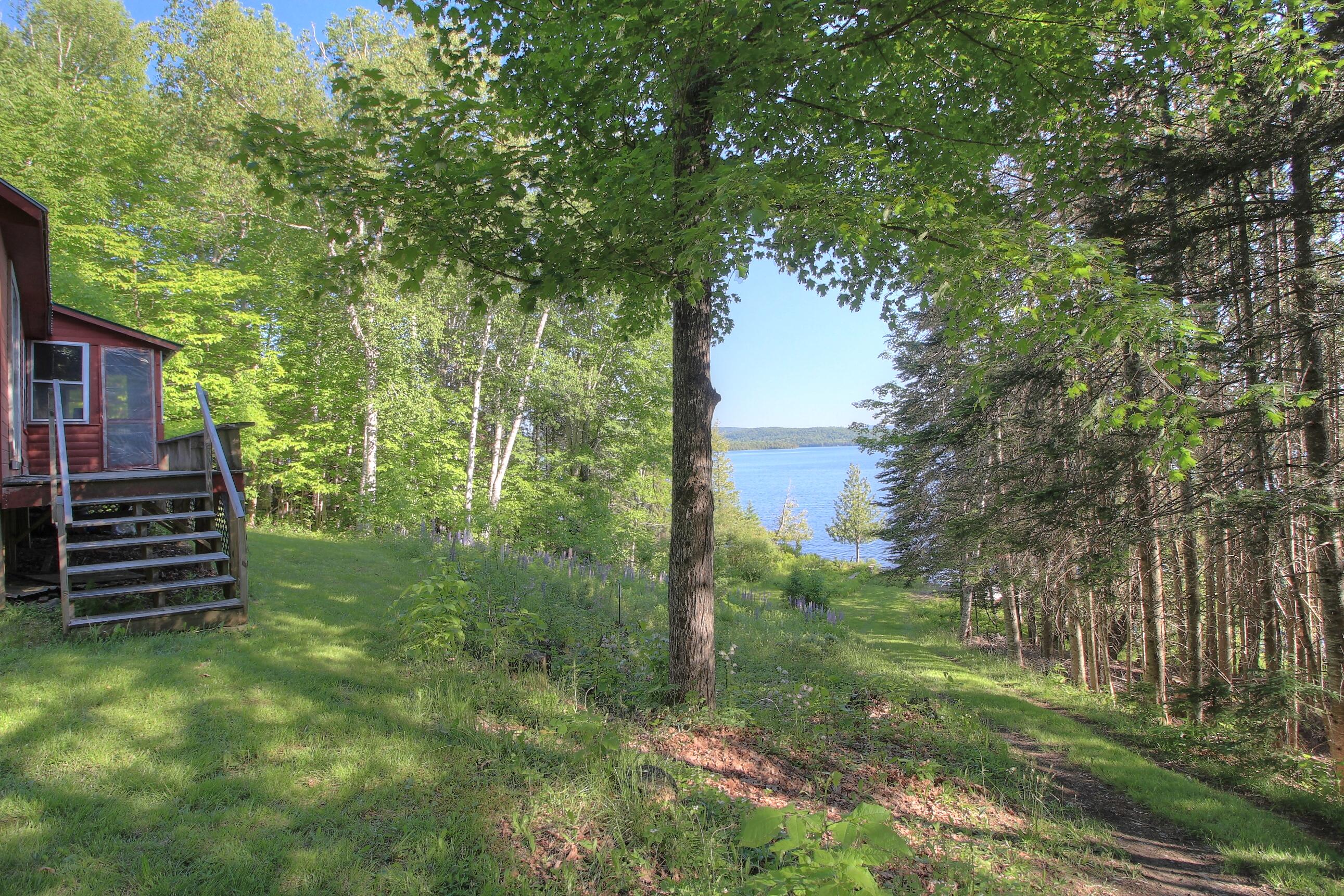 94 Bear Path Rangeley, ME 04970 - Photo 5 of 20 11