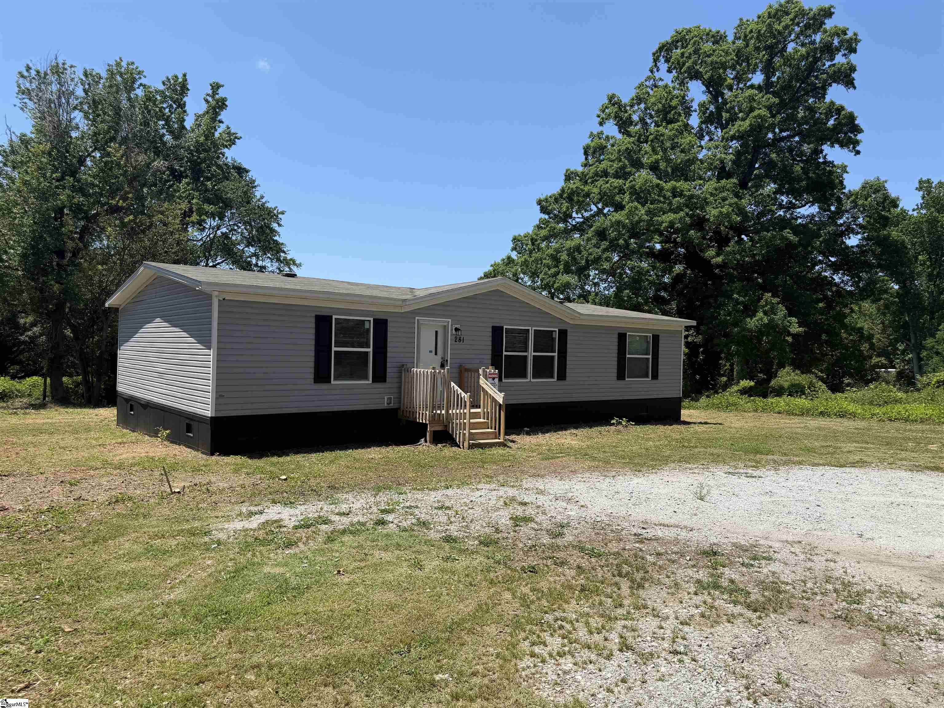 281 Old Petrie Road Spartanburg, SC 29302 - Photo 1 of 16
