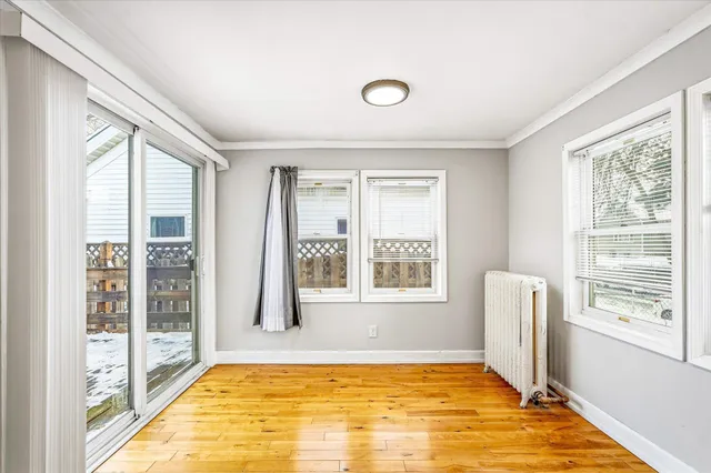 $250,000 | 829 Lawson Avenue East, St. Paul, MN 55106