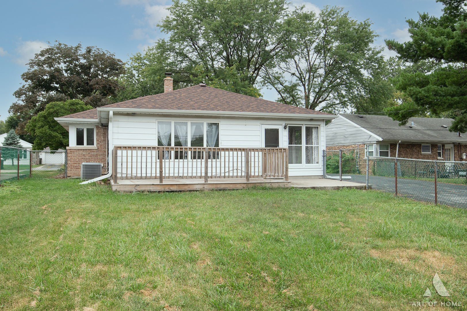 17633 Hillside Avenue Homewood, IL 60430 - Photo 8 of 35 Gallery Image 8