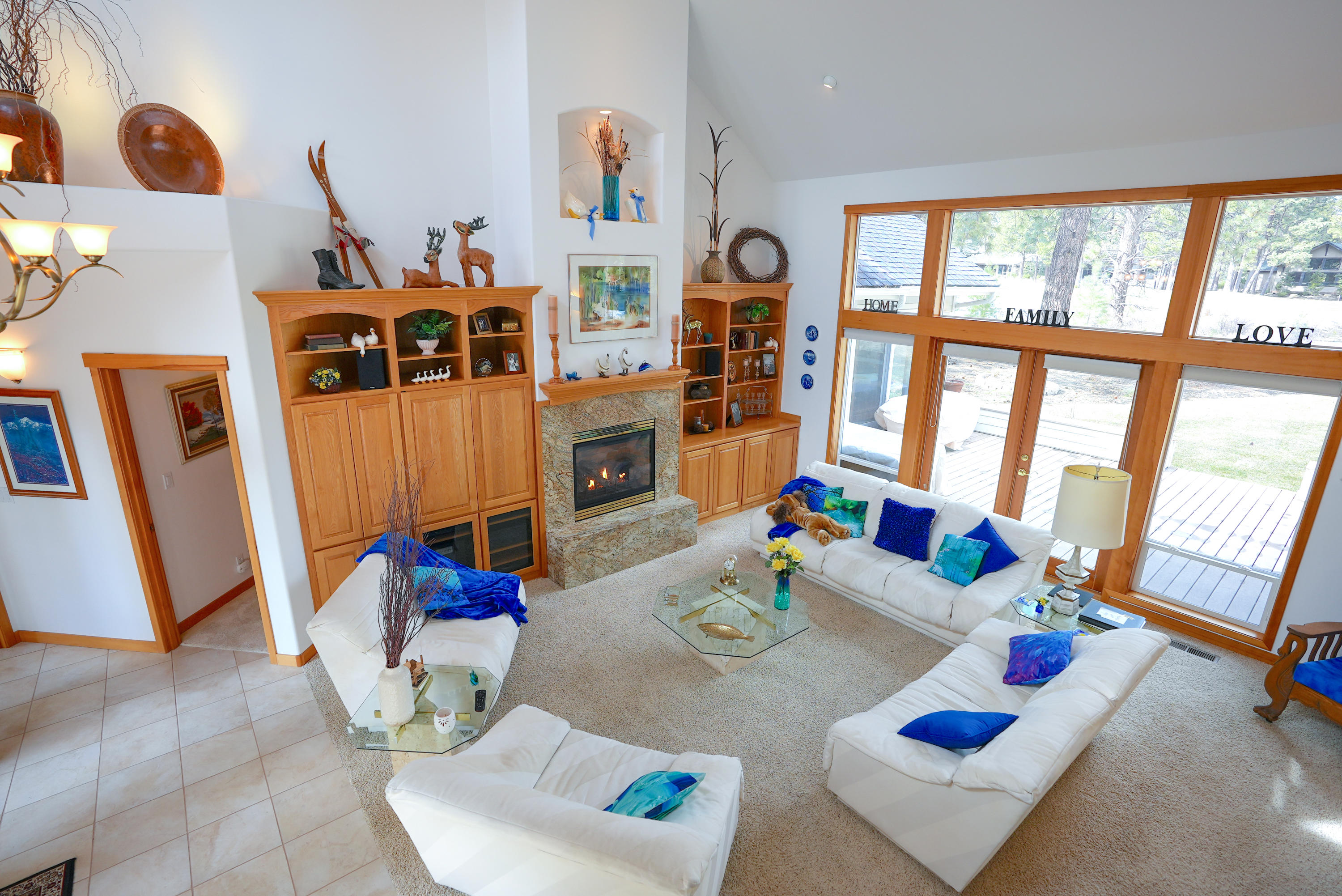 60709 Golf Village Loop Bend, OR 97702 - Photo 12 of 45 Fish eye shot of living room