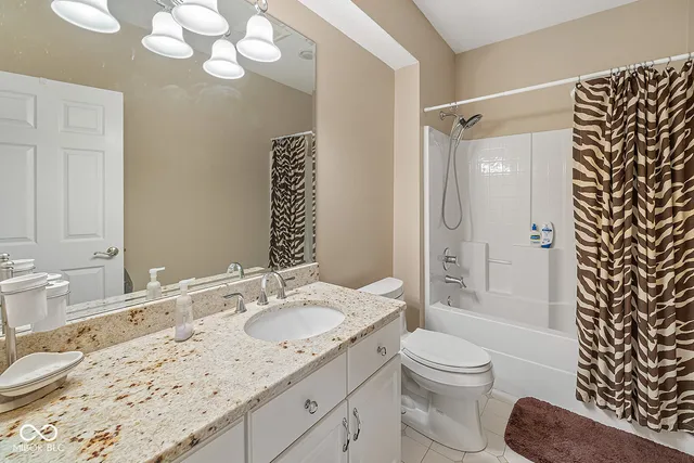 $999,000 | 3913 Sunnycroft Place, West Lafayette, IN 47906