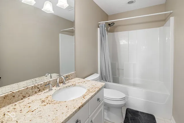 $999,000 | 3913 Sunnycroft Place, West Lafayette, IN 47906