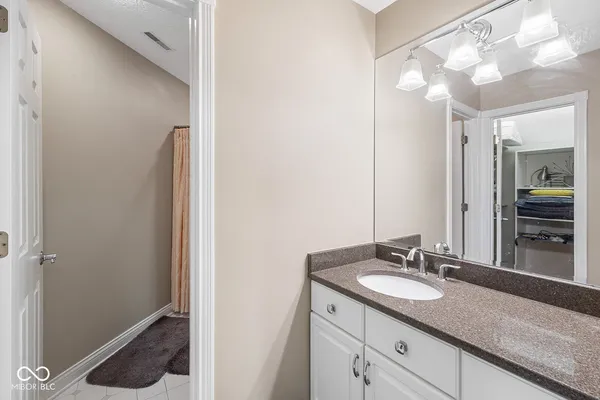 $999,000 | 3913 Sunnycroft Place, West Lafayette, IN 47906