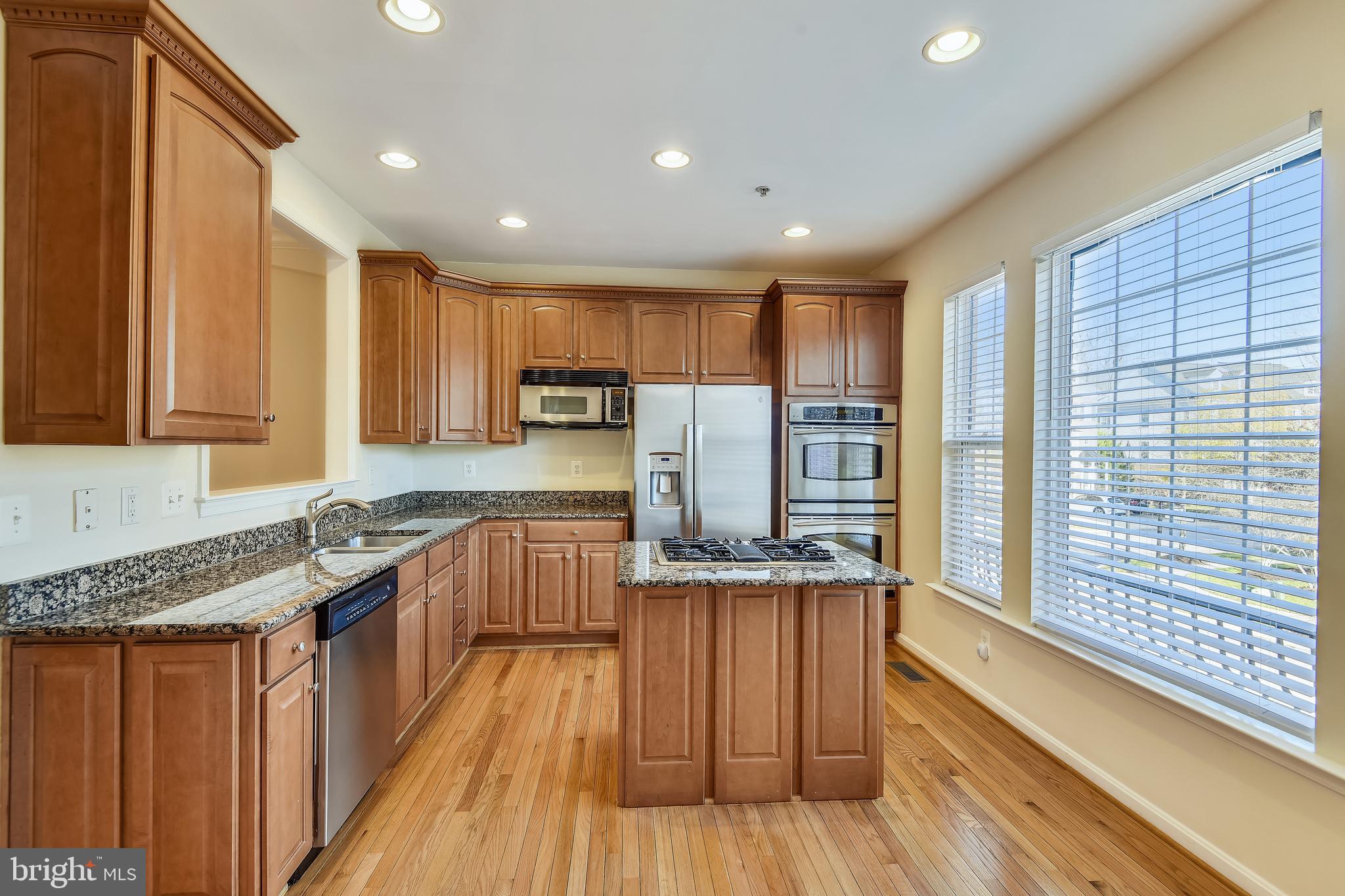 2302 Noblewood Road Edgewater, MD 21037 - Photo 12 of 40 Kitchen