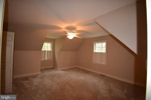 a view of empty room with window