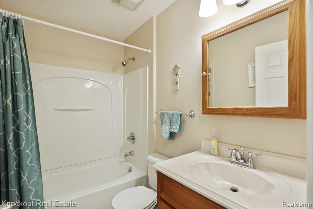 1750 Gabel Road Saginaw, MI 48601 - Photo 25 of 51 Gallery Image 25