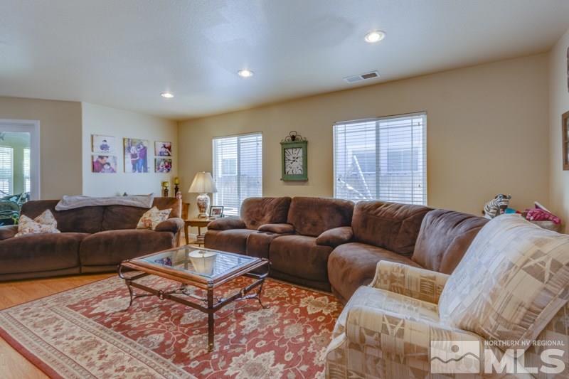 7857 Welsh Drive Reno, NV 89506 - Photo 4 of 16 Photo 4