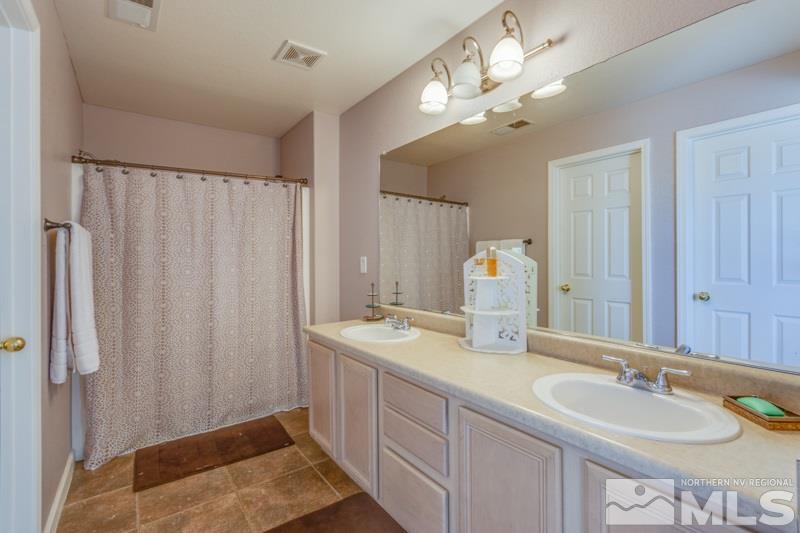 7857 Welsh Drive Reno, NV 89506 - Photo 8 of 16 Photo 8