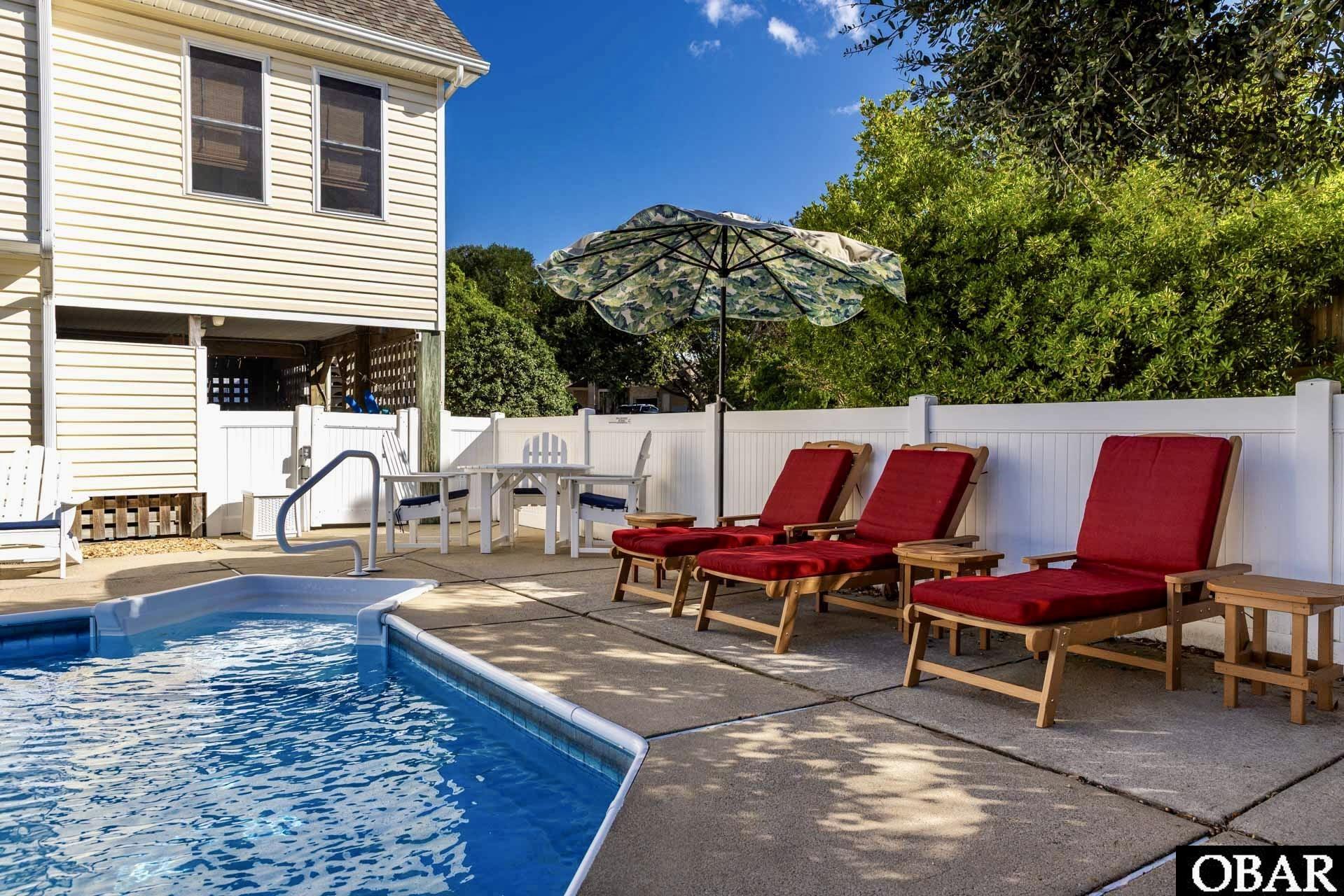 305 Oak Run, Unit 1 Kitty Hawk, NC 27949 - Photo 38 of 49 Lounge & Relax